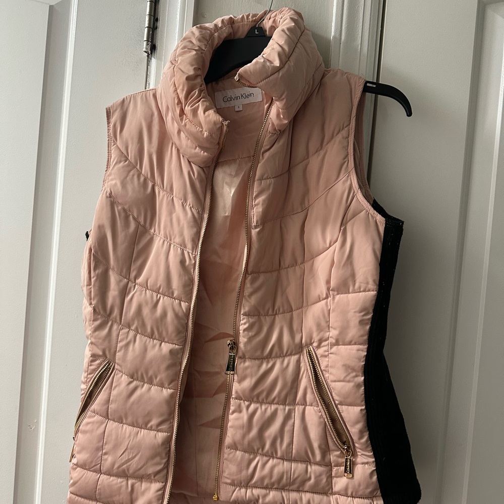 Calvin Klein Women's Pink Puffer Vest